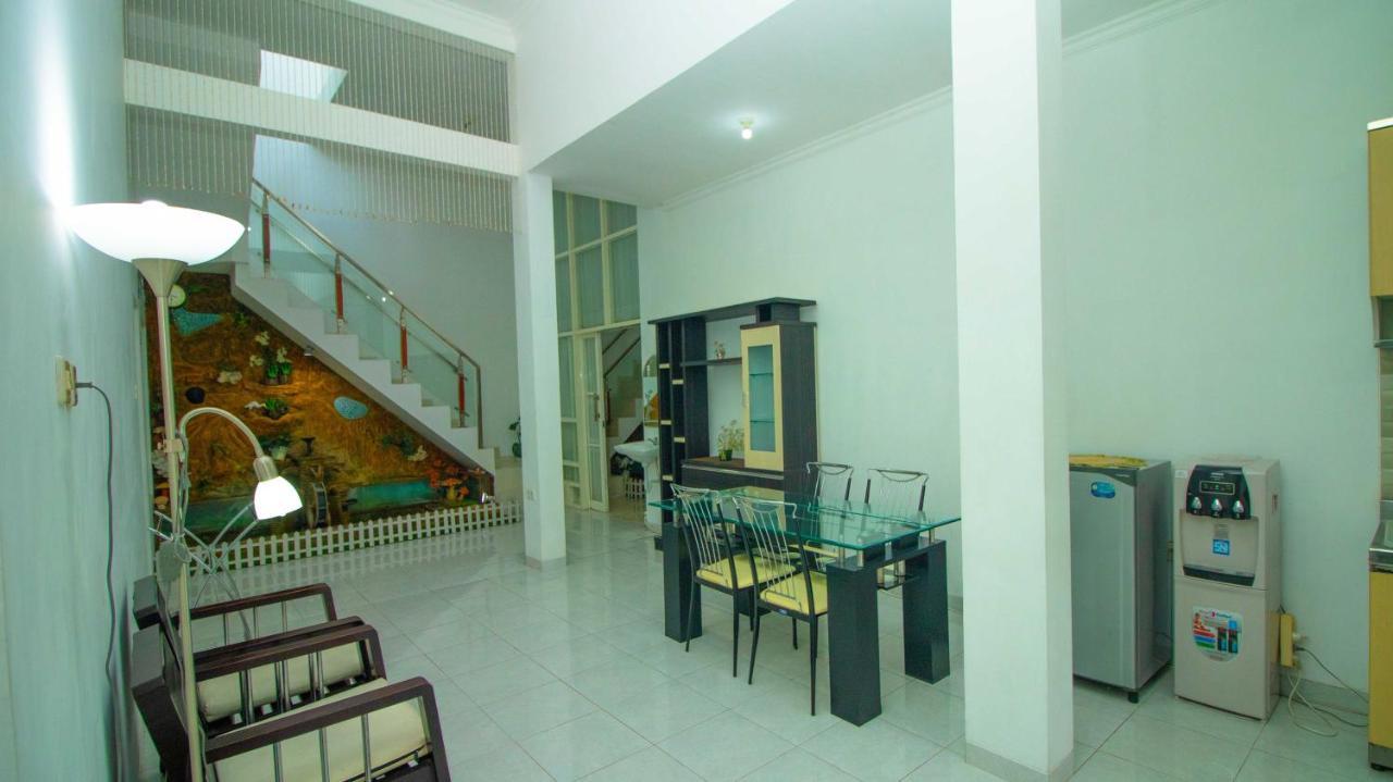 Villa El Nino 5 Bedroom Dengan Rooftop Mountain View Batu  Exterior photo